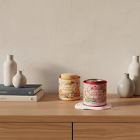 UJIPIN Sojawachs-Kerze Luxuriöse Blechdose in Becherform mit Hasendesign Umweltfreundlich Blumenduftende Oster-Kerze mit Langer Brenndauer Handgemacht Ätherisch