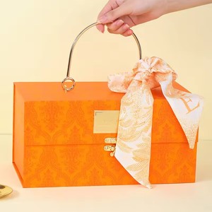 Rigid gift box with metal handle clasp <b>lock</b> gift box <b>portable</b> luxury gift box hard suitcase‑style gift box - Product Image 2