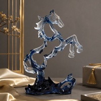 Sculpture de cheval en résine bleue transparente avec roche de style Scolar Rock, figurine équestre de table pour la décoration de bureau et de maison