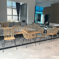 Chaise de salle à manger d'extérieur empilable en rotin tressé, moderne, écologique, résistante aux UV et imperméable, pour patio, jardin, restaurant, cour