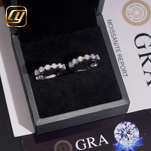 Boucles d'oreilles créoles de luxe en argent 925 plaqué rhodium avec moissanite ronde sertie griffe, bijoux de mariage pour femme - Product Image 6