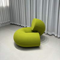 Sofá individual de diseño moderno, silla de algodón con forma de oruga o serpiente para sala de estar, modelo de sofá Perezoso