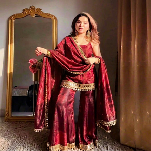 Conjunto de Shalwar Kameez Rojo, Tela de Terciopelo, Traje Pathani, Dupatta con Borde Bordado, Ropa Festiva - Product Image 1
