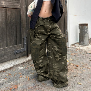 Pantalon cargo en jean vintage à imprimé camouflage pour femme, taille basse, coupe ample, style hip-hop décontracté, multi-poches - Product Image 2