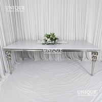 Tables de mariage de luxe en MDF Mobilier de réception blanc moderne Base en acier inoxydable pour les repas d'hôtel Événements en plein air Banquets