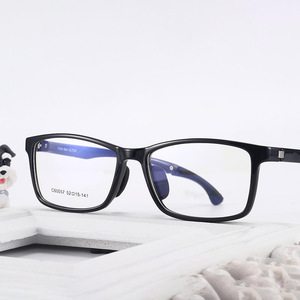 Lunettes de sport pour enfants Danyang, monture intégrale en TR90, verres en résine, design quadrilatéral antidérapant pour enfants - Product Image 1