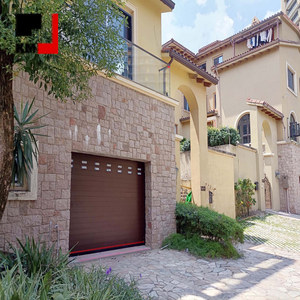Fournisseur en gros <span class=keywords><strong>de</strong></span> portes <span class=keywords><strong>de</strong></span> <span class=keywords><strong>garage</strong></span> en aluminium avec verre enduit pour villas, hôtels et espaces extérieurs - Product Image 1