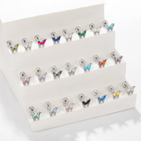 ZUOLA Boucles d'oreilles papillon mignonnes pour femmes, clous d'oreilles en CZ colorés, hypoallergéniques, pour piercing hélix et tragus