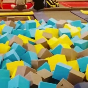 Bloques <span class=keywords><strong>de</strong></span> Espuma para Gimnasia Top1 Form Pit Cubes, Bloques <span class=keywords><strong>de</strong></span> Espuma para Trampolín, Acolchado <span class=keywords><strong>de</strong></span> Espuma para <span class=keywords><strong>Parques</strong></span> <span class=keywords><strong>de</strong></span> Carreras Libres, Cursos <span class=keywords><strong>de</strong></span> <span class=keywords><strong>Parkour</strong></span>, <span class=keywords><strong>Parques</strong></span> <span class=keywords><strong>de</strong></span> Skateboard - Product Image 4