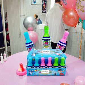 <span class=keywords><strong>Dulces</strong></span> al por mayor etiqueta privada personalizada 2 en 1 piruleta colorida en forma de <span class=keywords><strong>bolos</strong></span> con azúcar agria en polvo <span class=keywords><strong>dulces</strong></span> niños caramelo juguete ODM/OEM - Product Image 1