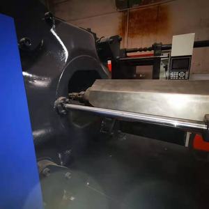 Máquina de Moldeo por Inyección de Plástico Vertical Eléctrica TOYO TM-180HW Usada de 180 Toneladas, Tecnología Japonesa con Componentes Centrales PLC - Product Image 2