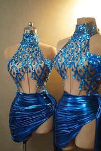 Robe de soirée moulante bleue à sequins pour fête d'anniversaire, silhouette licou en dentelle chic et mousseline, idéale pour chanteuse, danseuse, ou costume de drag queen - Product Image 6