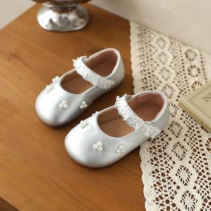 Chaussures Mary Jane en dentelle pour filles - Style princesse, talon plat, élégantes, confortables et performantes pour le printemps - Product Image 4