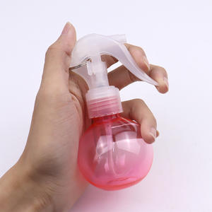 Spot goods mini fácil de llevar peluquería barbería corte de pelo colgar boca abajo botella de spray con gancho - Product Image 5