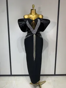 Abito Aderente con Catene Scintillanti, <span class=keywords><strong>Abbigliamento</strong></span> di Lusso per Feste di Compleanno da Donna - Product Image 1