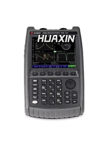 Analyseur micro-ondes portable Keysight N9952B FieldFox, 50 GHz, capture les signaux difficiles à saisir avec une bande passante de 120 MHz sans interstices, en temps réel. - Product Image 1