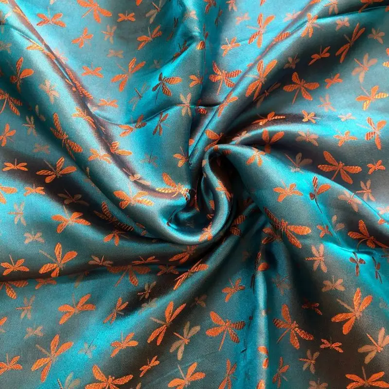 नारंगी ड्रैगनफ्लाई पैटर्न के साथ नीला रेशम प्राकृतिक रेशम शुद्ध शहतूत रेशम कपड़ा यार्ड द्वारा महिलाओं के लिए ड्रेसमेकिंग सोमाली डिरैक फैब्रिक