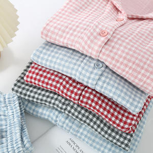 طقم بيجامة جديد للخريف والشتاء للزوجين من القطن الخالص بأربع طبقات من الشاش وحافة كاروهات، ملابس منزلية للرجال والنساء بأسلوب كاجوال وشعار أمامي - Product Image 5