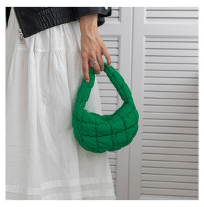 Borsa Unisex Mini Nuvola di Alta Qualità, Leggera e Portatile con Chiusura a Cerniera per Viaggi e Shopping - Product Image 6