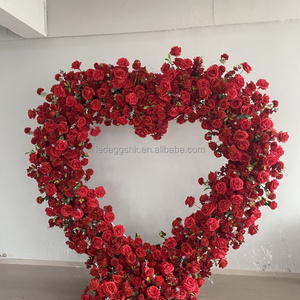 Arche de fleurs artificielles en forme de cœur de roses rouges en soie pour décoration de mariage et de fête de demande en mariage - Product Image 6