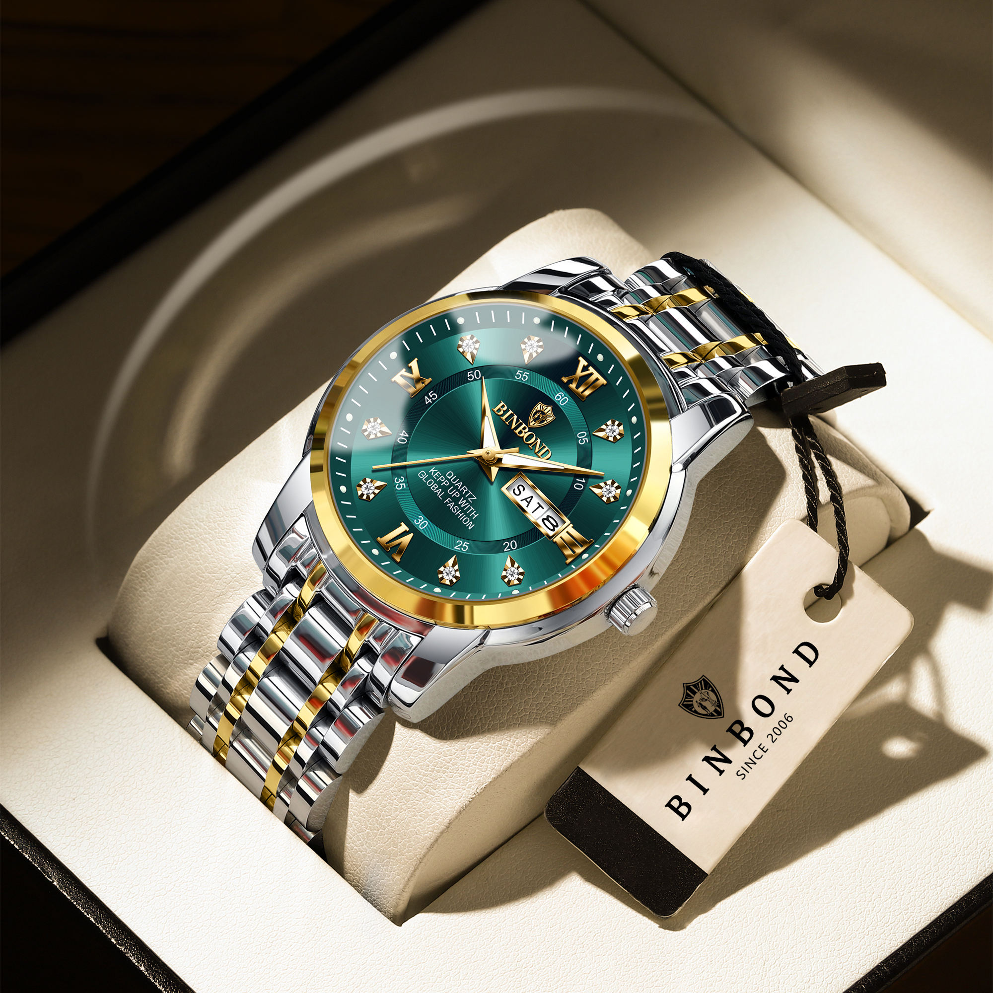 ระหว่างใบหน้าสีทอง-เขียว