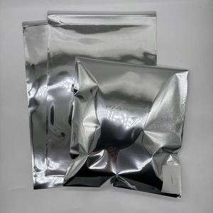 Sac d'expédition en argent avec logo personnalisé pour vêtements, sac d'expédition métallique brillant pour sweats à capuche, polymailer - Product Image 4