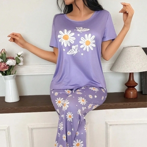 Conjunto de Pijama Corto de Terciopelo con Estampado de Margaritas para Mujer, Cintura Elástica, Cierre Frontal, Transpirable, Suave, Poliéster y Spandex, Casual - Product Image 3