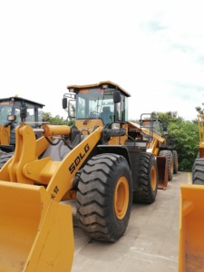 Experimente la Eficiencia de la Cargadora de Ruedas SDLG LG 955 Fabricada en China, Ahora Disponible a un Precio Bajo - Product Image 3