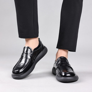 Baskets décontractées pour hommes printemps-été en cuir respirant avec doublure en PU et semelle intérieure en mesh, à lacets, style marche - Product Image 3