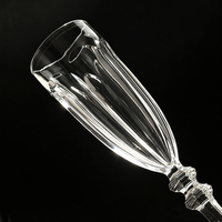 Luxe 160ml verticale geribbelde champagneflutes, vintage gegraveerd kristallen wijnglas met facetgeslepen steel, voor bruiloften