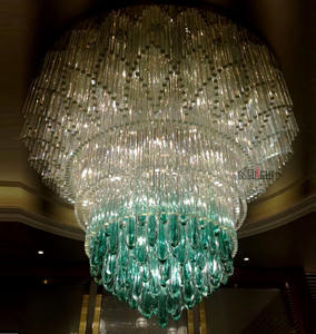 Lampadario grande in vetro a goccia d'acqua blu di fabbrica per illuminazione a sospensione speciale per Hotel con personalità a soffitto alto - Product Image 2