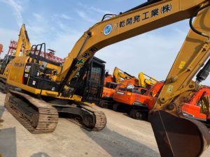 รถขุดตีนตะขาบ CAT 320E มือสอง สภาพดี ใช้งานได้เสถียร เหมาะสำหรับงานขุดดินและสร้างพื้นถนน - Product Image 4