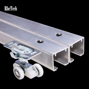 RHETECH-Kit de herrajes para puertas de granero de madera maciza con aleación de zinc e instalación de tornillos de acero para uso en interiores - Product Image 4
