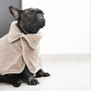 Suministros para Mascotas Qiqu, Bata <span class=keywords><strong>de</strong></span> Baño <span class=keywords><strong>de</strong></span> Forro Polar para Perros, Diseño Moderno y Ecológico, Personalizable, Absorbente, Cómoda, para <span class=keywords><strong>Bulldog</strong></span> Francés - Product Image 5