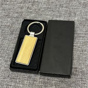 Popular Motel sublimación madera llavero Llavero casa redondo en forma de corazón llavero de madera en blanco - Product Image 4