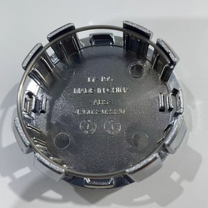 Convient aux enjoliveurs de roues filetés électroplaqués ABS pour Corolla Landa Ling Shang Avalon Sienna Yizhe RAV4 Yizhi - Product Image 3