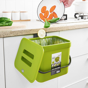Cubo de basura colgante para cocina de 7L con tapa para almacenamiento en armario, color verde - Product Image 1