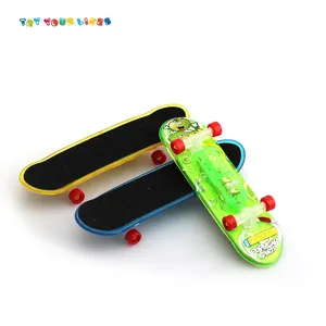 Patin à doigt LED rampa doigt skateboard gris 26mm jouet doigt skateboard <span class=keywords><strong>avec</strong></span> <span class=keywords><strong>rampe</strong></span> - Product Image 3