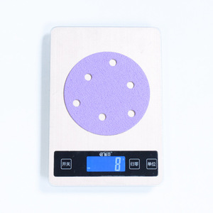 Disco de Lijado Abrasivo de Cerámica de 5 Pulgadas y 6 Agujeros con Respaldo Adhesivo para Pulir y Esmerilar Metal y Cerámica en la Industria Automotriz - Product Image 2