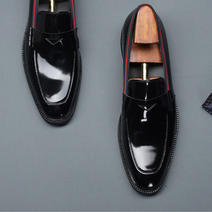 Costume de mariage d'affaires à double boutonnage en cuir de vachette de qualité supérieure, associé à des chaussures en cuir décontractées - Product Image 3