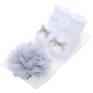 Venta caliente transpirable <span class=keywords><strong>encaje</strong></span> flor Bowknot diseño princesa temática algodón recién nacido bebé diadema y <span class=keywords><strong>calcetines</strong></span> conjunto <span class=keywords><strong>para</strong></span> <span class=keywords><strong>niñas</strong></span> - Product Image 5