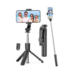 Palo de Selfie Telescópico con Control Remoto de 700 mm, Soporte Extensible para Teléfono, Trípode Portátil de Mano para Viajes, Hecho de Plástico Resistente - Product Image 1