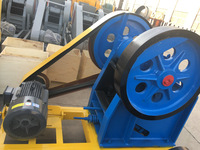 Vente chaude de haute qualité à faible coût Machines de pierres de chaux petit broyeur Mobile broyeur à marteaux concasseur de pierres/concasseur à mâchoires à vendre