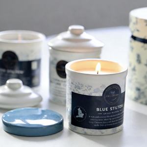 Bougie parfumée en cire de soja écologique faite à la main avec un motif rétro européen personnalisé de haute qualité, pour Thanksgiving et Noël - Product Image 2