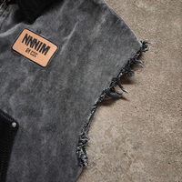 Veste de travail sans manches personnalisée pour homme, style vintage délavé à l'acide, courte et robuste, avec clous, fabriquée à Guangzhou
