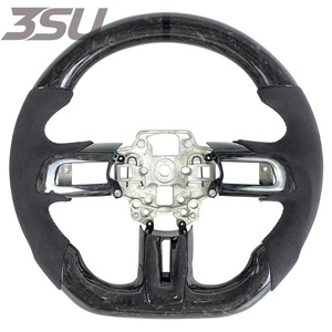 พวงมาลัยรถยนต์ฟอร์ด มัสแตง จีที แบบกำหนดเอง หุ้มหนังแท้ คาร์บอนไฟเบอร์ สำหรับปี 2018-2023 สไตล์สปอร์ตภายในห้องโดยสาร - Product Image 1