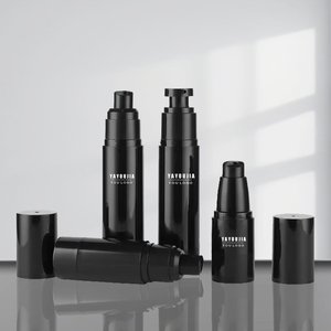 Commercio all'ingrosso 15ml 30ml 50ml 80ml 100ml 151oz <span class=keywords><strong>1</strong></span> <span class=keywords><strong>oz</strong></span> come plastica nera Airless Spray cosmetico bottiglia di siero con pompa - Product Image 1