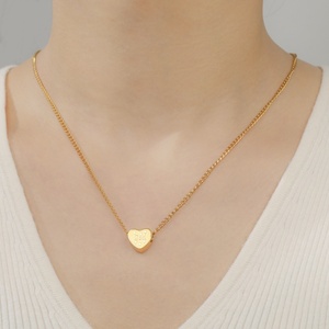 Vente chaude En Acier Inoxydable Coeur Collier Famille Bijoux Cadeau Amant Vous Maman Père Fils Fille Collier Cadeau - Product Image 5