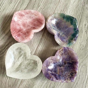 <span class=keywords><strong>Bol</strong></span> <span class=keywords><strong>chantant</strong></span> en <span class=keywords><strong>cristal</strong></span> <span class=keywords><strong>de</strong></span> quartz rose en forme <span class=keywords><strong>de</strong></span> cœur sculpté, artisanat populaire, souvenir <span class=keywords><strong>de</strong></span> mariage, pierre précieuse naturelle en gros - Product Image 1
