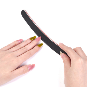 Lima de Uñas Curva Negra de Grano 100/180 con Punta Afilada Falcate, Pulidor de Doble Cara para Herramientas de Manicura y Pedicura - Product Image 6